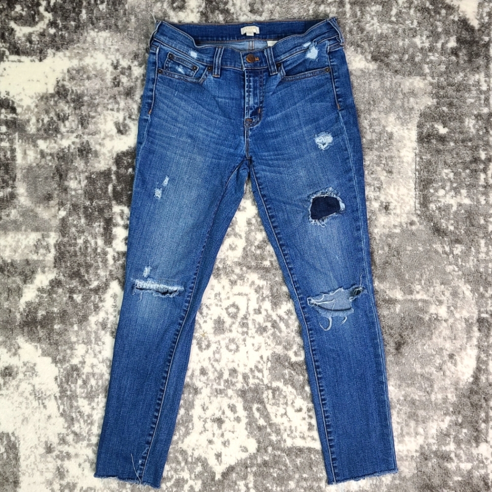 J. CREW Low Rise Ankle Distressed Raw Hem Stretch